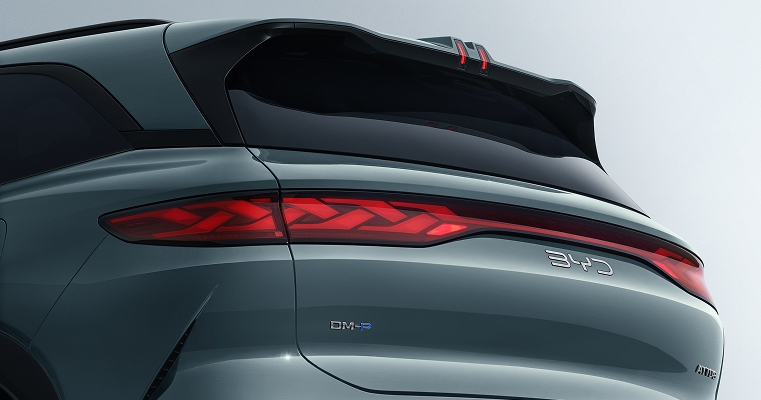 BYD ATTO 8 Утонченный динамичный дизайн